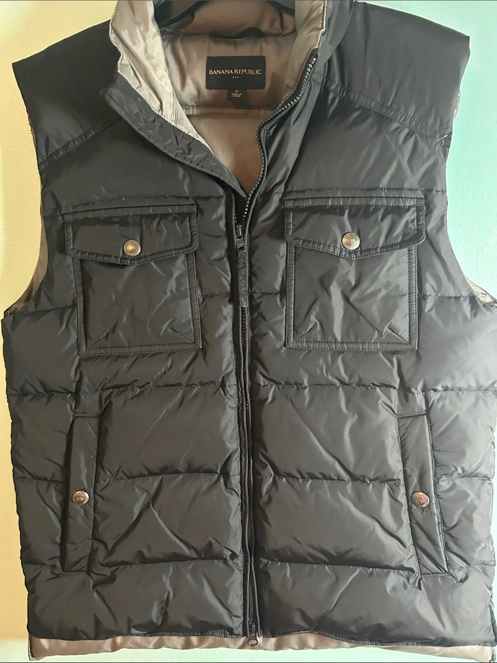 Banana Republic sleeveless quilted